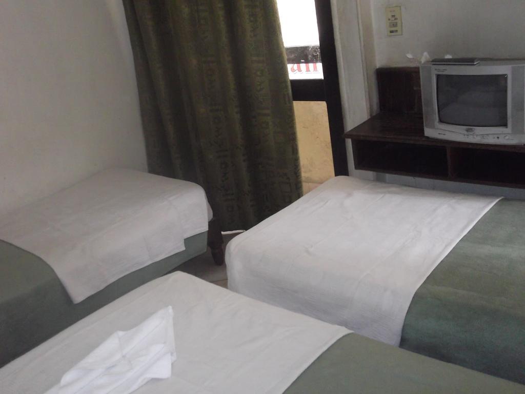 Sunset Hotel 樂蜀 客房 照片